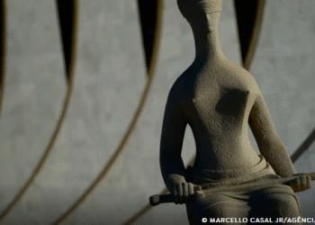 Confira penduricalhos cortados e mantidos após decisão do Supremo