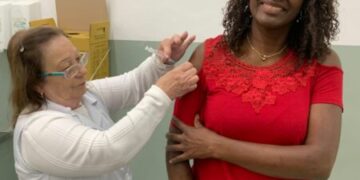 Dia D de vacinação contra gripe imuniza mais de 1,5 mil pessoas em Poços