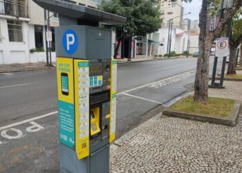 Sem app, sem totem e sem agente: motorista desabafa sobre Zona Azul de Poços de Caldas