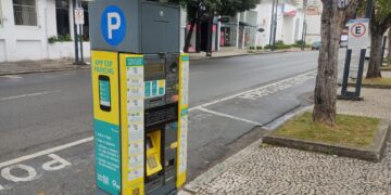 Sem app, sem totem e sem agente: motorista denuncia multa injusta e desabafa sobre Zona Azul de Poços de Caldas