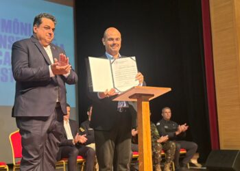 Em cerimônia, governador Mateus Simões transfere capital de Minas Gerais para Poços de Caldas