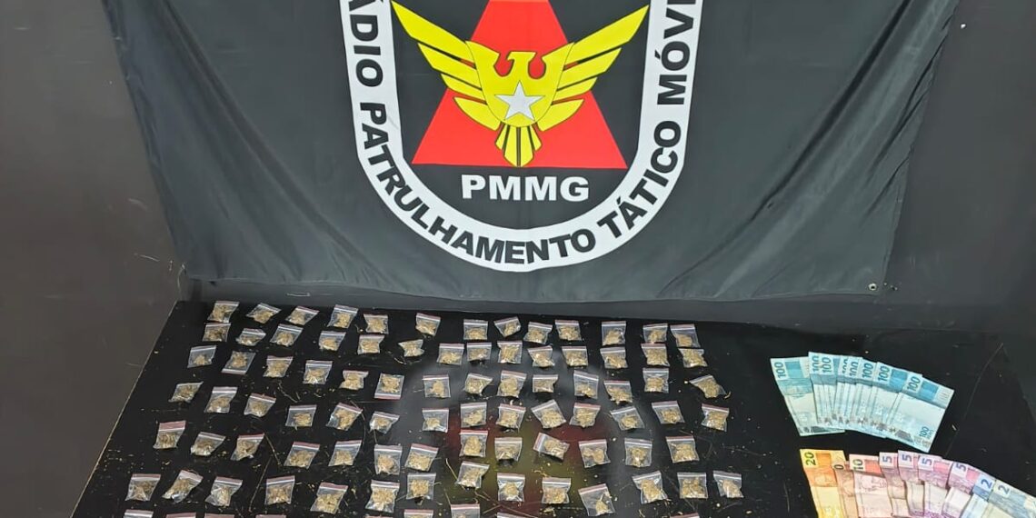 Homem é preso com mais de 120 porções de maconha em Poços