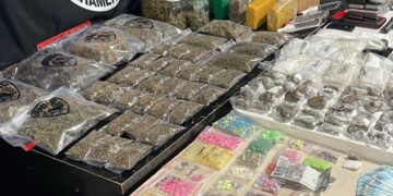 VÍDEO: Uma das maiores apreensões de drogas da história de Poços termina com dois presos