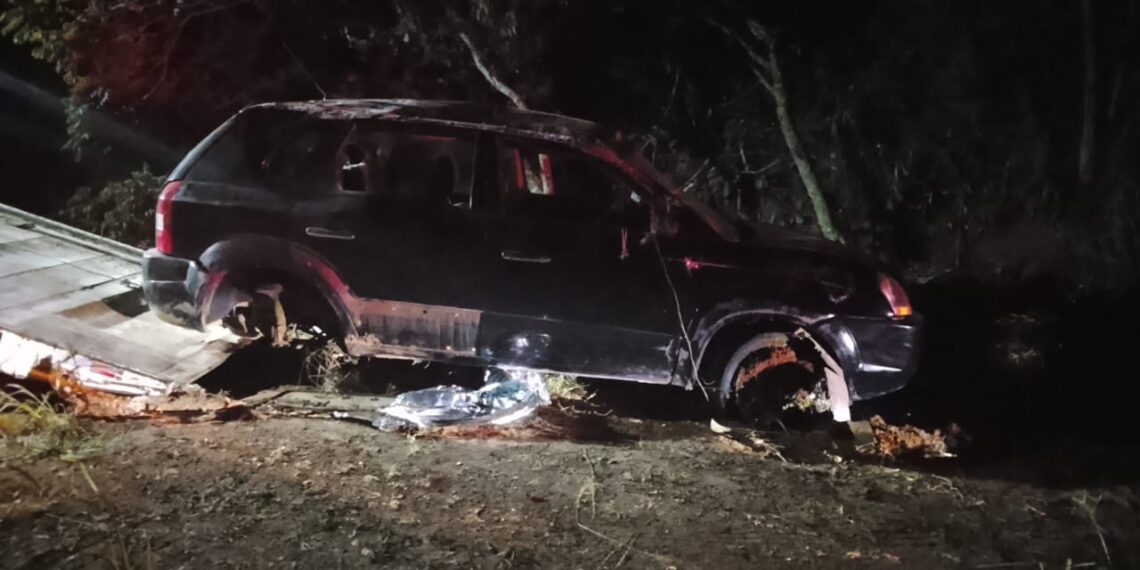 Passageiro morre após capotamento em rodovia no Sul de Minas