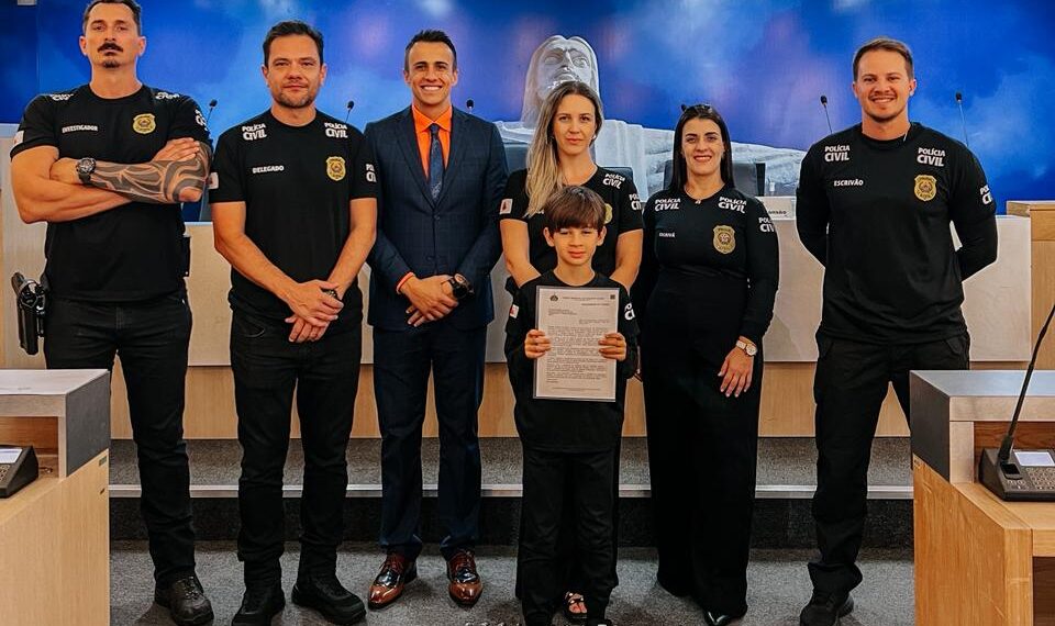 Delegacia Regional de Poços recebe homenagem por campanha solidária