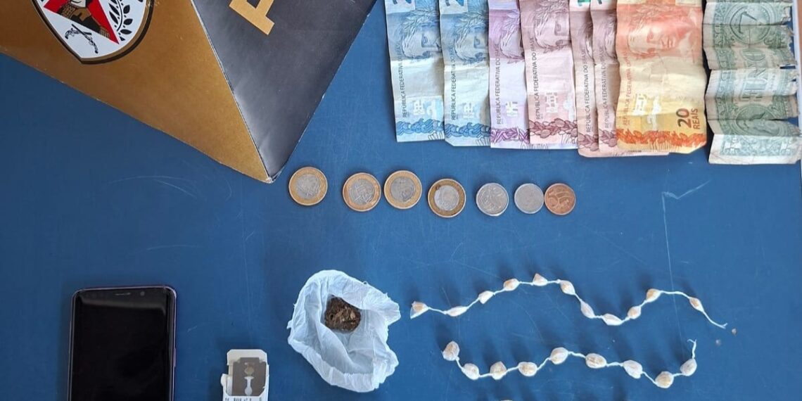 Menor é apreendido por tráfico de drogas no Conjunto Habitacional em Poços de Caldas