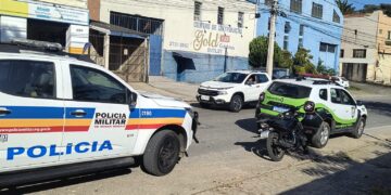 Moto furtada é recuperada na avenida João Pinheiro e menor de 15 anos é apreendido em Poços