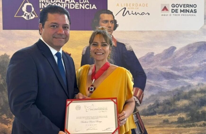 Ex-secretária agraciada em Ouro Preto 