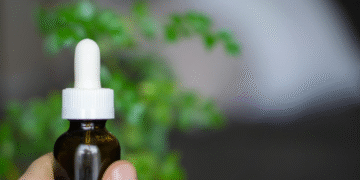 Justiça determina que estado e município forneçam canabidiol para criança com epilepsia