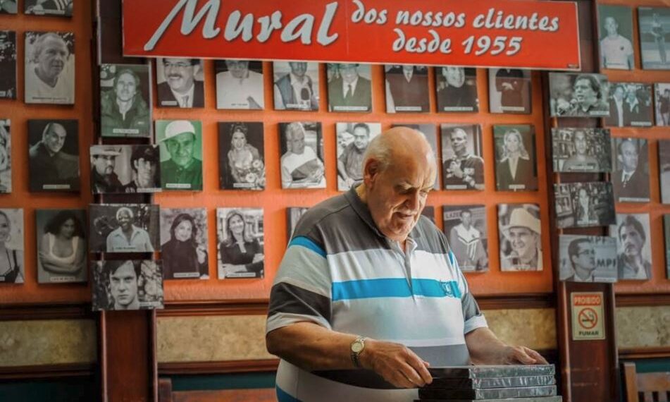 Vereador sugere doação do “Mural dos Famosos” da Cantina do Araújo para o município