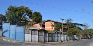 Aluno é socorrido pelo Samu após ser agredido em escola de Poços de Caldas