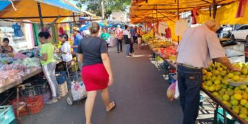 Edital abre vagas e regularização para feirantes em Poços de Caldas