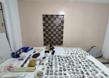 Suspeito foge da polícia e deixa para trás arsenal do tráfico em Poços de Caldas