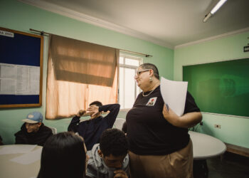 Com oficinas de criação literária, projeto “Narrativas Urgentes” vai transformar memórias em livro em Poços de Caldas