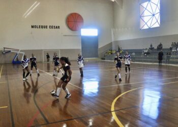 Jogos Escolares: Delegação de Poços com 244 integrantes vai a Muzambinho para próxima fase