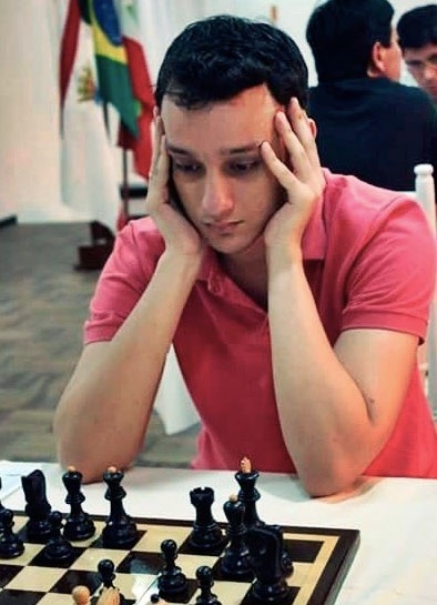 Campeão brasileiro de xadrez participa de evento em Poços