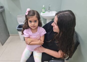 Campanha leva vacinação a escolas e atualiza cadernetas em Poços