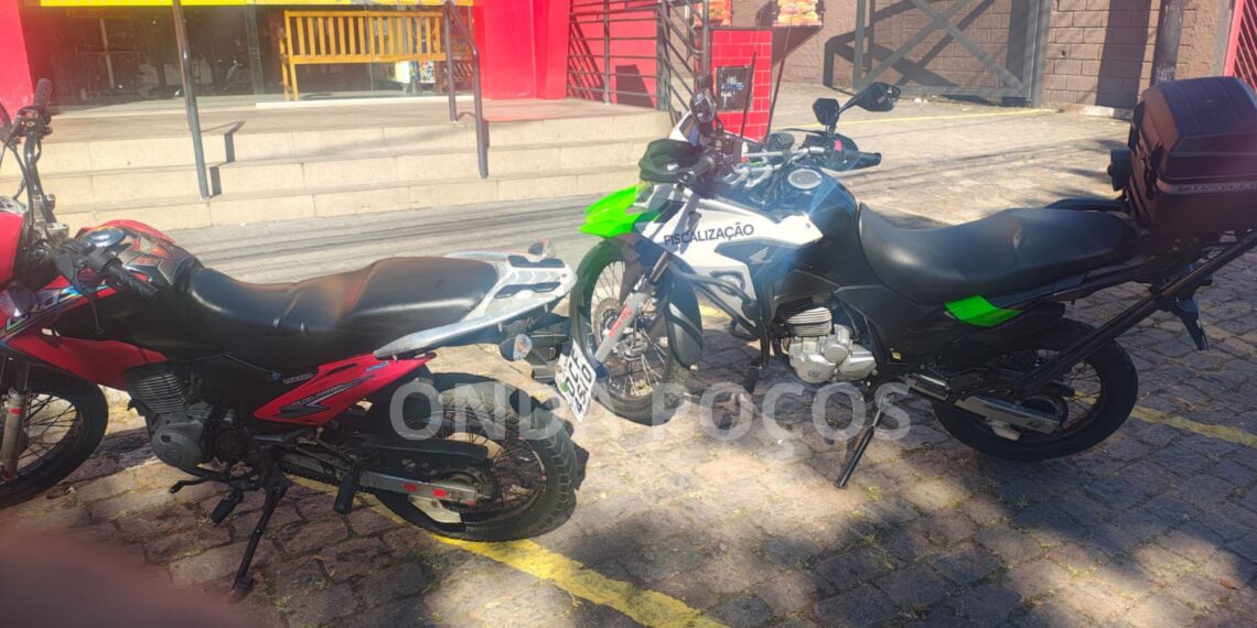 Demutran apreende moto com documento vencido há 15 anos; condutor não tinha CNH