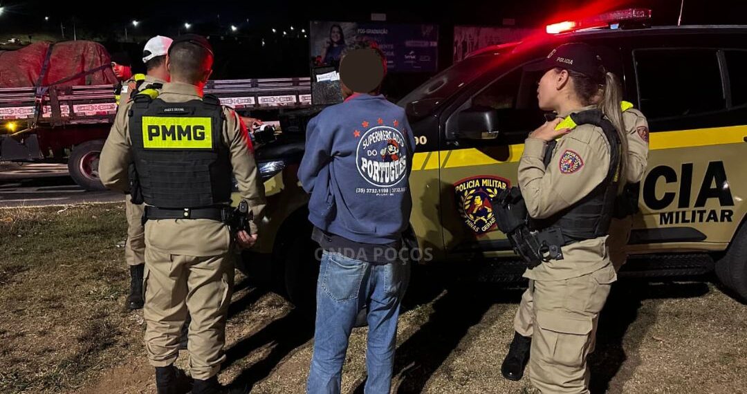 Embriagado e dirigindo em zigue-zague: homem é preso em rodovia de Poços