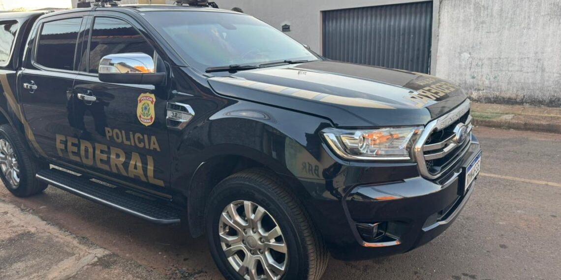 Operação da Polícia Federal cumpre mandados em Poços de Caldas