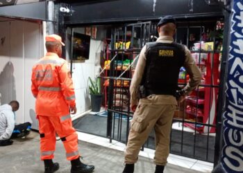 Operação conjunta fiscaliza conveniências e resulta em prisões em Poços de Caldas