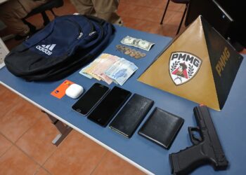 Homem suspeito de vários furtos é preso com simulacro de arma no Centro de Poços de Caldas