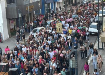 Procissão Solene encerra programação cultural da Festa de São Benedito em Poços