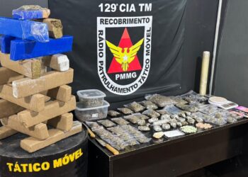 PM desmonta “cardápio completo” de delivery do tráfico e apreende 30 kg de drogas