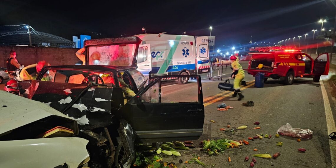 Quatro vítimas são socorridas após grave acidente na região