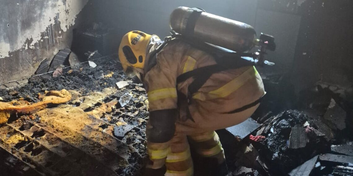 Criança de 4 anos provoca incêndio enquanto brincava com isqueiro no Sul de Minas