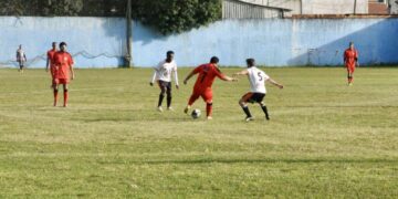Quartas de final do campeonato interbairros de Poços acontecem neste sábado (16) e no próximo