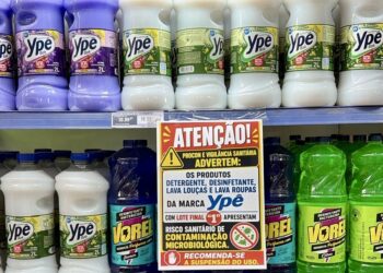 Procon e Saúde emitem alerta sobre lote de produtos da Ypê autorizado para venda