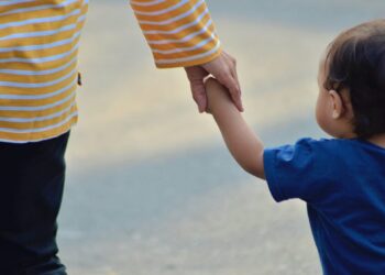 Programa busca voluntários para acolher crianças e adolescentes em Poços