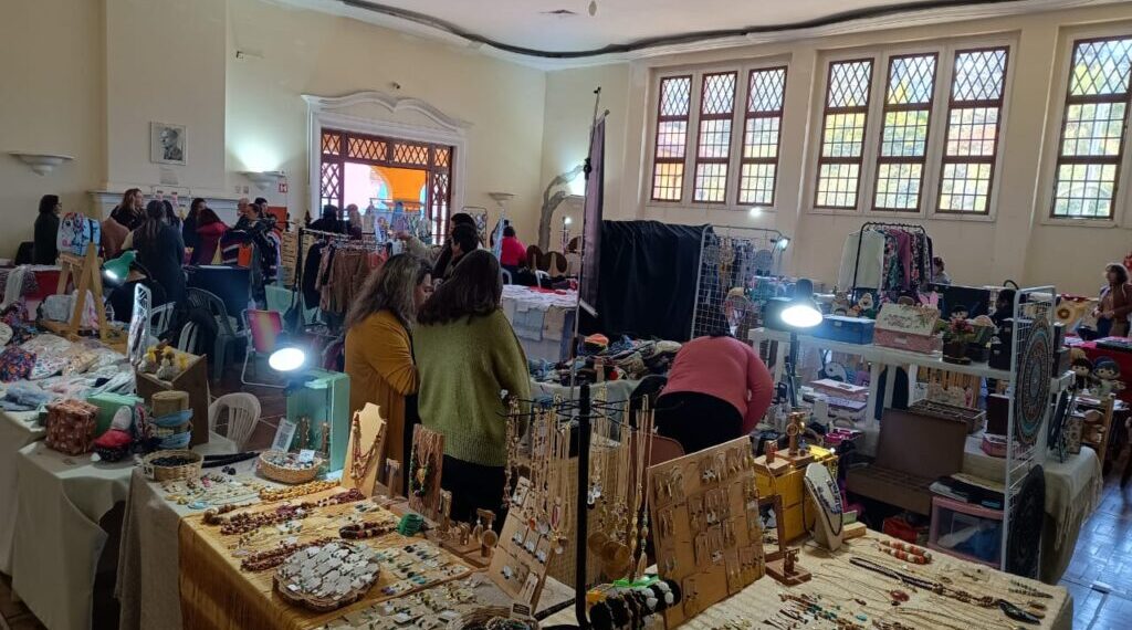 Feira de Artesanato do Festival de Inverno Poços está com inscrições abertas