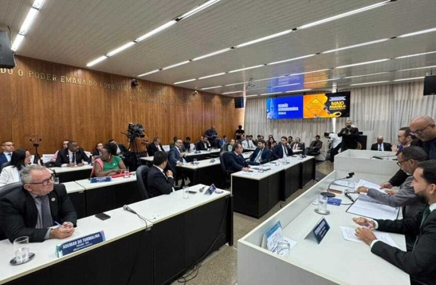 Câmara cassa o prefeito de Valadares 