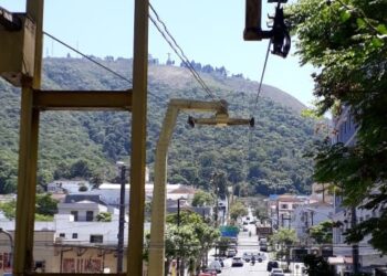 Manutenção do teleférico altera trânsito em Poços; confira