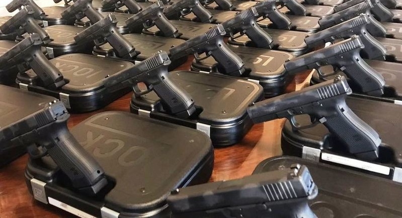 Guarda Civil Municipal recebe 32 novas pistolas Glock em Poços de Caldas