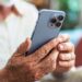 Campanha alerta idosos sobre golpes digitais e fraudes cotidianas