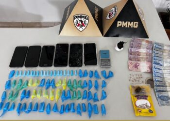 Mulher é presa por tráfico de drogas durante operação da PM