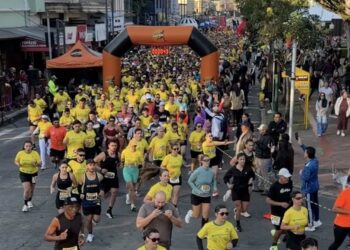 Mais de 1.800 atletas participam da Corrida do Bombeiro