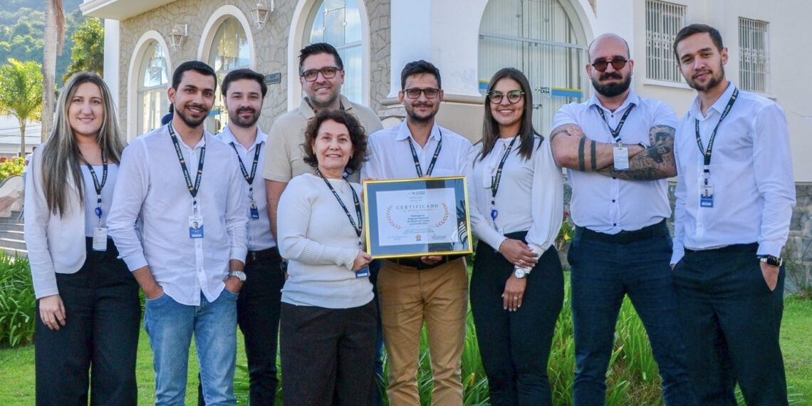 Santa Casa de Poços é premiada entre os 10 melhores hospitais do estado por excelência na gestão de custos pelo Ministério da Saúde