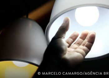 Confira como ficará a conta de energia no mês de julho