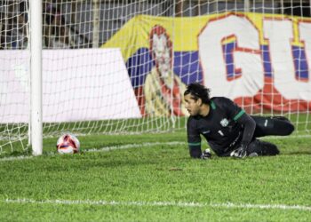 Goleiro falha em defesa de pênalti, Caldense leva 2×0 e cai pra última posição do grupo