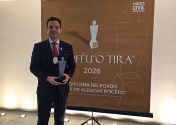 Delegado regional de  Poços recebe prêmio da Polícia Civil de Minas Gerais