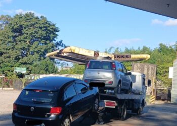 Operação Poços Mais Segura registra 21 autuações e remove sete veículos na Zona Leste de Poços de Caldas