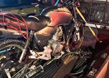 Motociclista sem habilitação é detido após perseguição policial durante operação de combate a “rolezinhos”