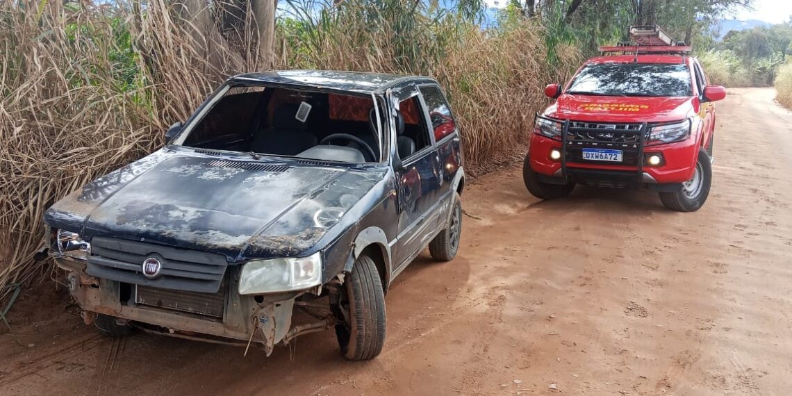 Acidente em estrada rural deixa duas pessoas feridas em Andradas