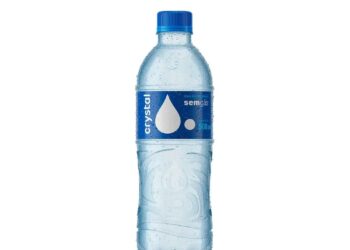 Anvisa anuncia recolhimento voluntário de lote da água Crystal sem gás