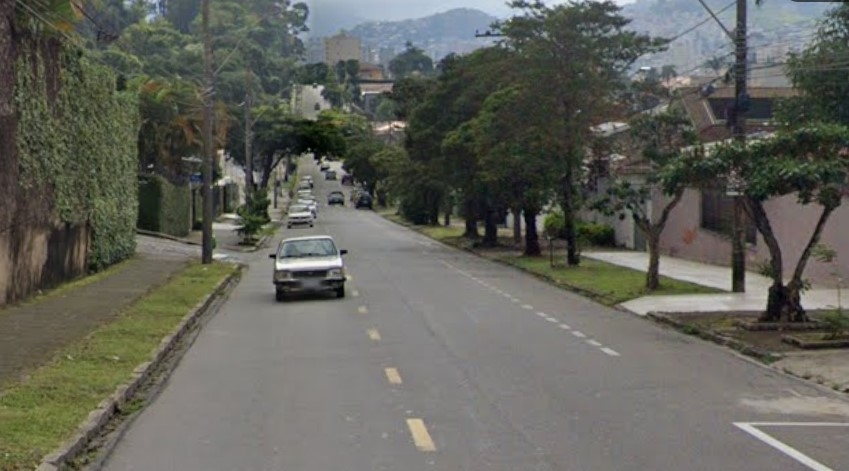 Prefeitura avalia alteração Av. Champagnat para melhorar trânsito durante obras na João Pinheiro