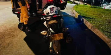 Motociclista sem CNH foge da polícia, é perseguido e preso por embriaguez em Poços de Caldas